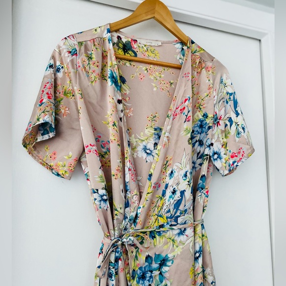 Luna Floral Morning Gown, Size M - Picture 7 of 8
